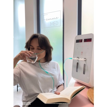 Picie wody z inhalatora wodoru OLV-300A